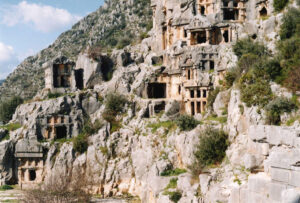 Felsengräber im antiken Myra